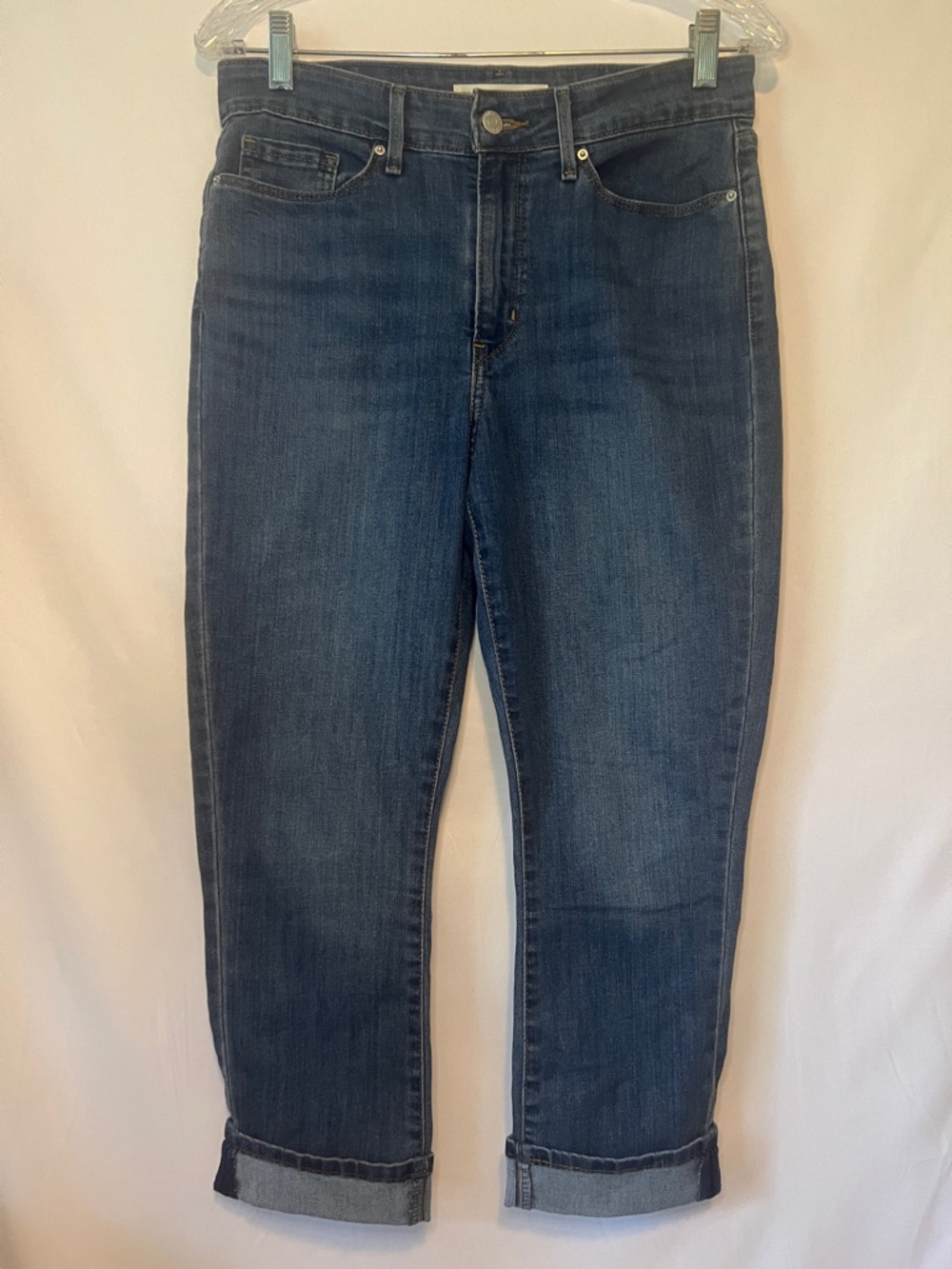 Signature by Levi Strauss Mid Rise Capri Jeans Size 6 Medium Wash Cuffed